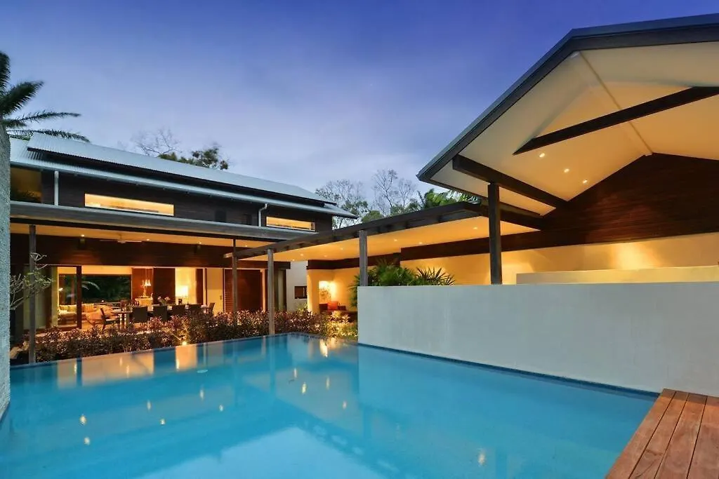 6 Beachfront Mirage - Luxury 4 Bedroom Home Port Douglas 0*,